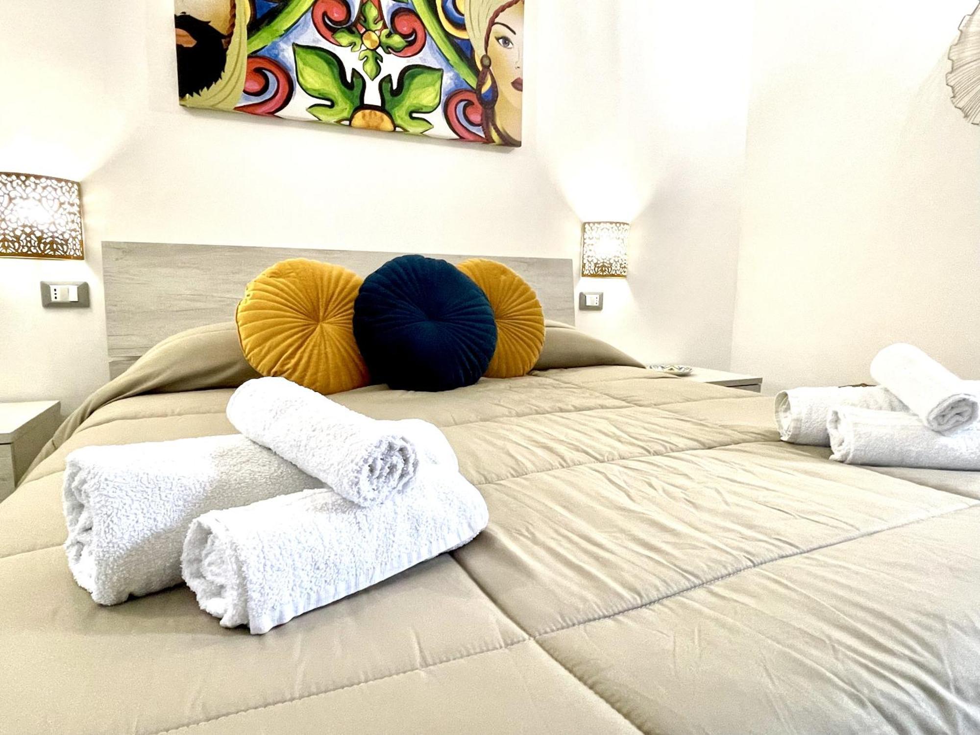 I Mori - Holiday Rooms Lascari Exterior foto